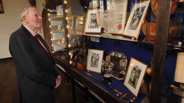 roger-bannister-obituary-bob-martin-1300.jpg